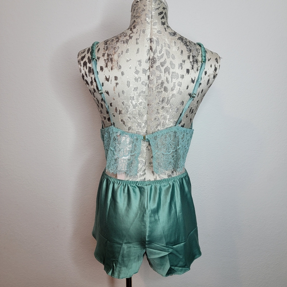 Victoria's Secret Pajama Lace Bralette Cami Set. - Picture 5 of 12